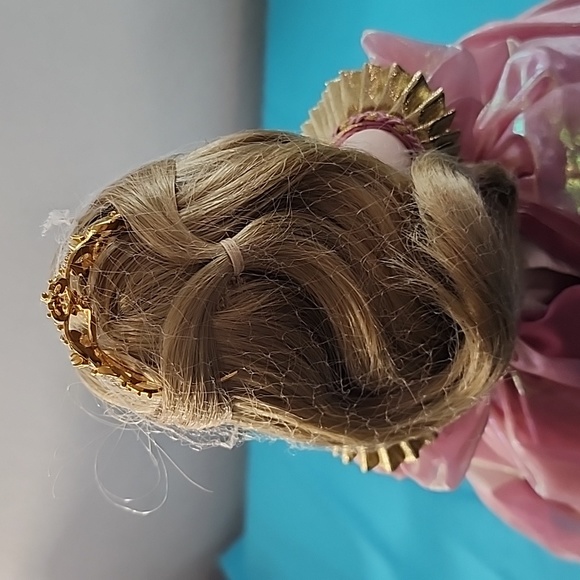 Franklin Heirloom Porcelain Cinderella Collector Doll - Picture 7 of 16